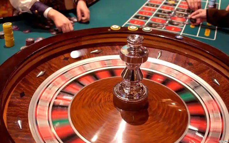 QQ333 Live Casino ဒီလာနှင့် ကတ်ဂိမ်းဂိမ်းကစားနေမှု